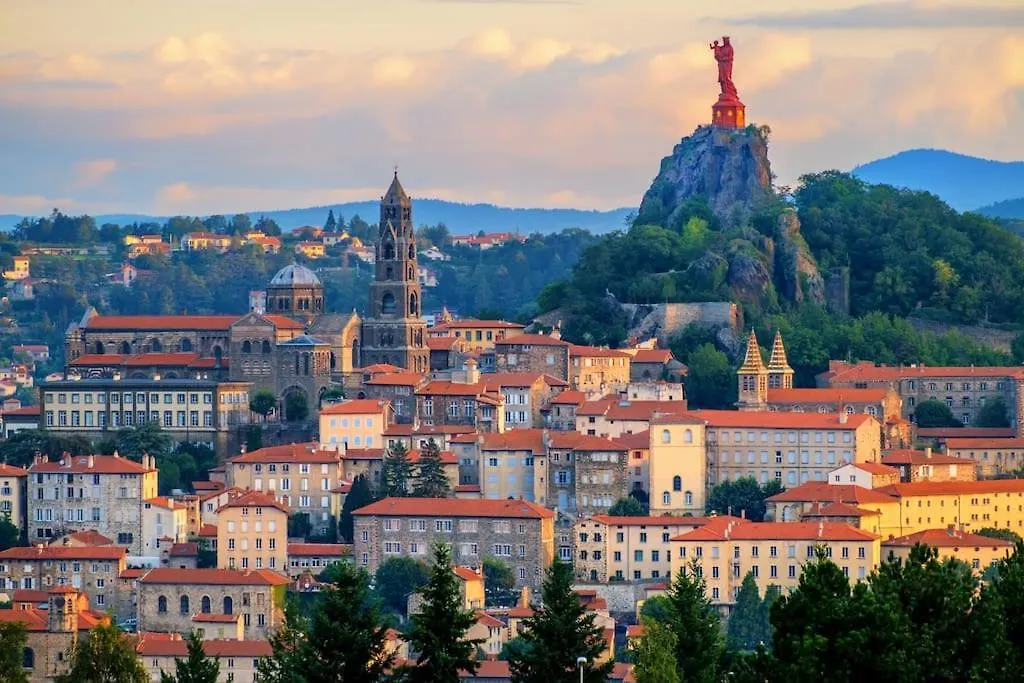 Holiday home L'Arpege Du Puy Jardin Parking Central Vue Le Puy-en-Velay